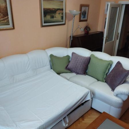 Navis Split Appartement Buitenkant foto