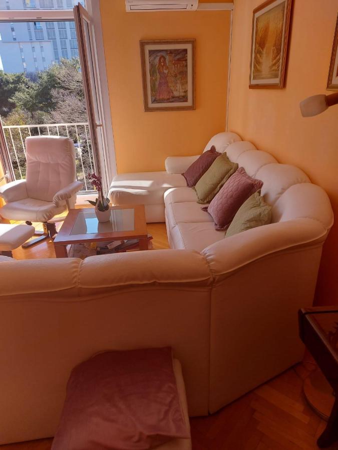 Navis Split Appartement Buitenkant foto